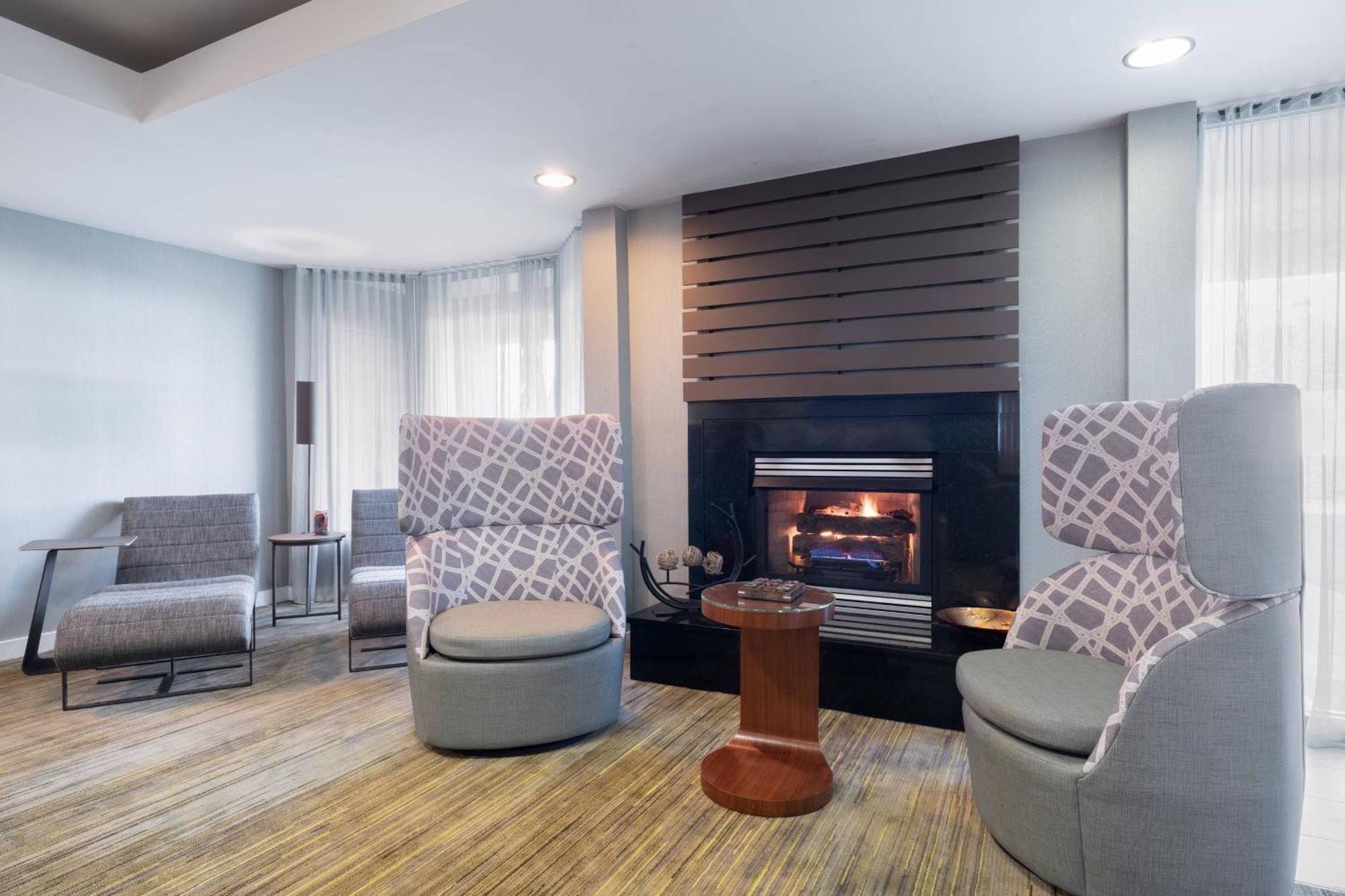 Courtyard By Marriott Принстон Экстерьер фото